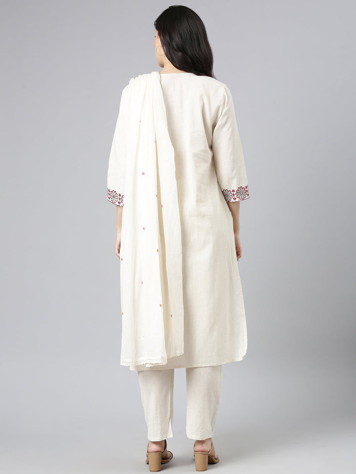 Neerus Off White Solid Straight Kurta and Trousers With Dupatta