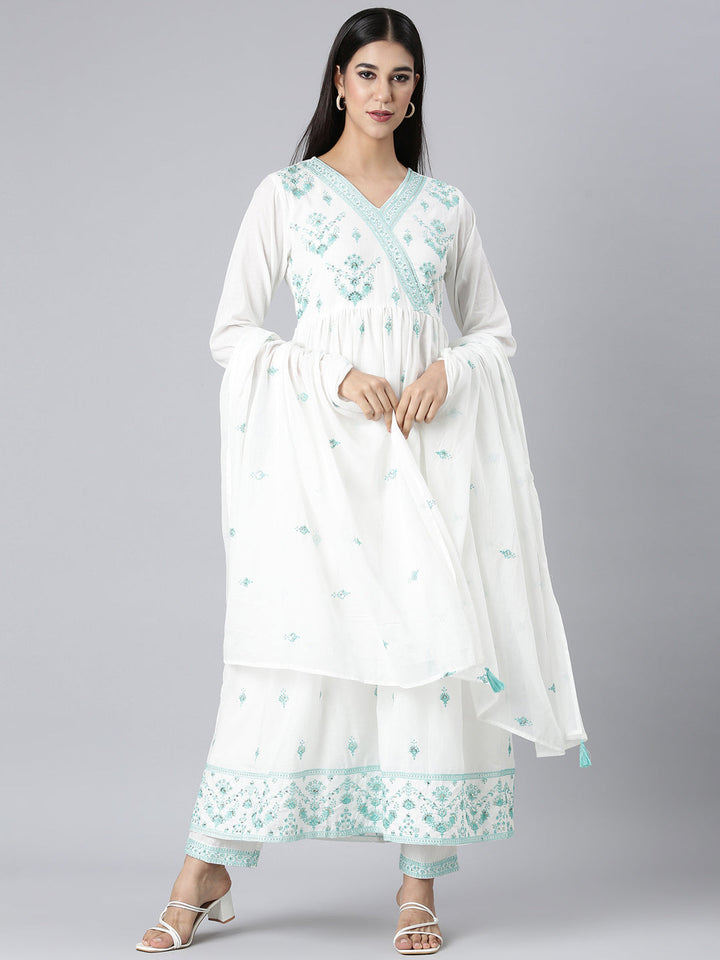 Neerus Green Embroidered Curved Kurta and Trousers With Dupatta