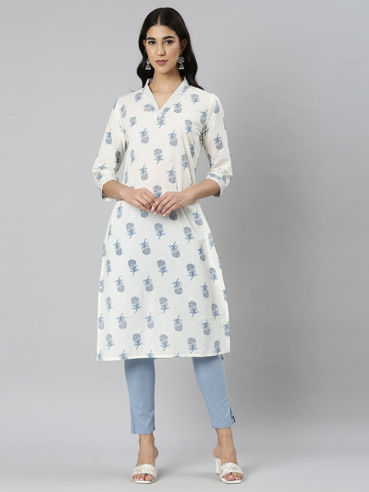 Neerus Blue Casual Floral Straight Kurtas