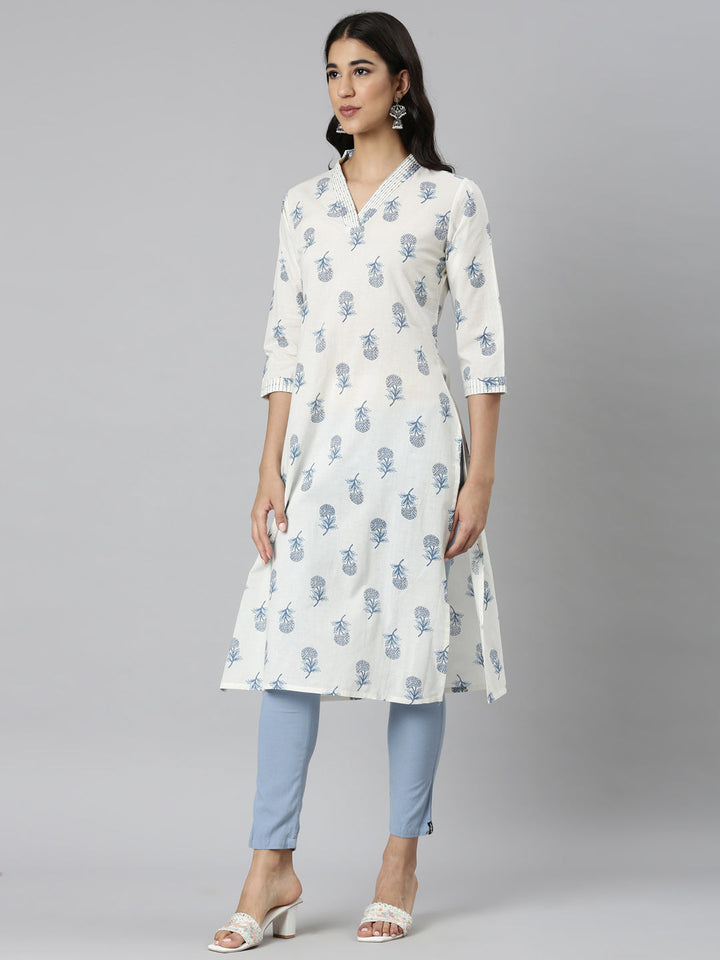 Neerus Blue Casual Floral Straight Kurtas