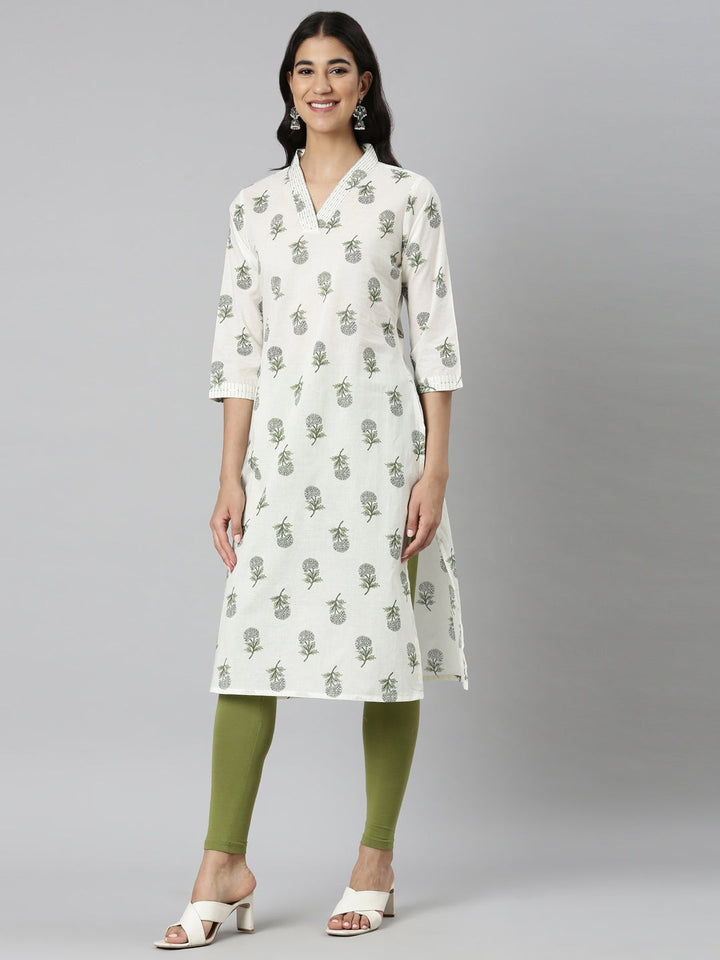 Neerus Green Casual Floral Straight Kurtas