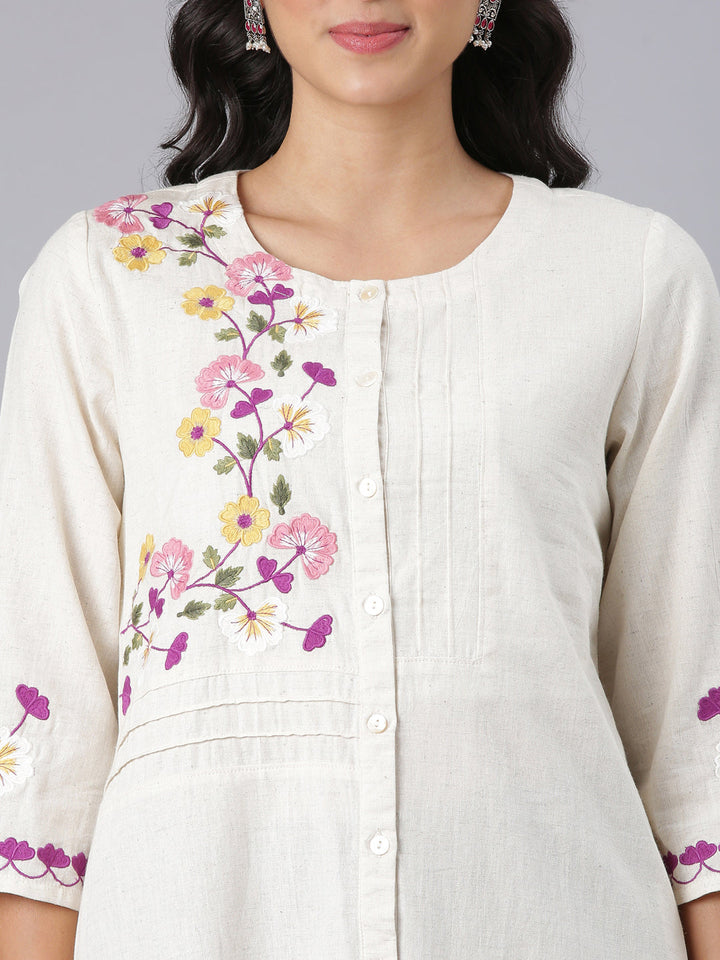 Neerus Off White Casual Solid Straight Kurtis