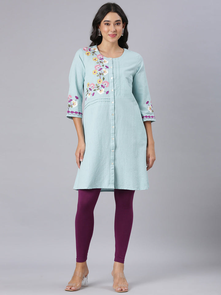 Neerus Blue Casual Solid Straight Kurtis