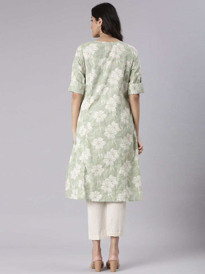 Neerus Green Casual Floral Straight Kurtas