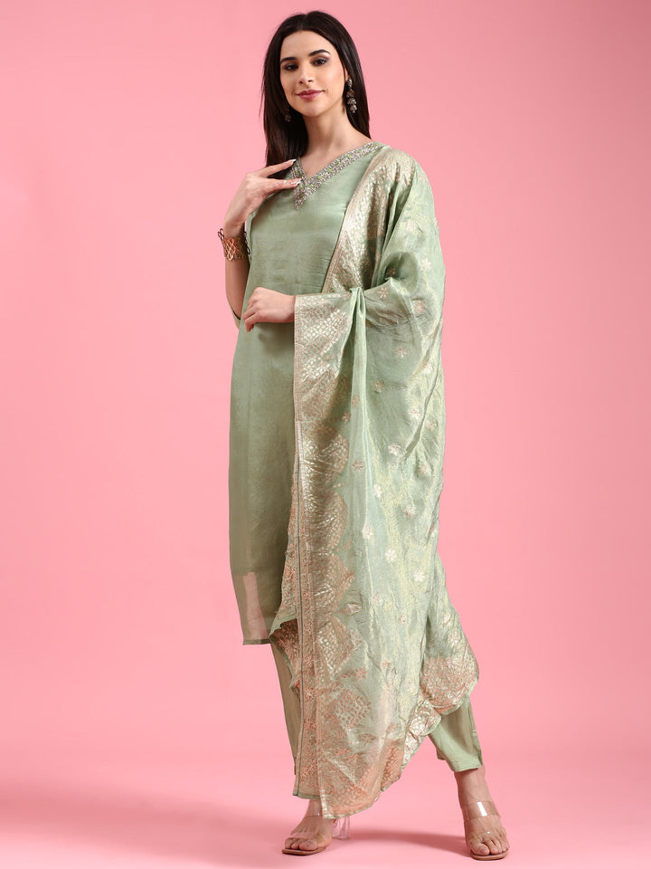 Neerus Green tissue hand embroidered suit set - detail view 2