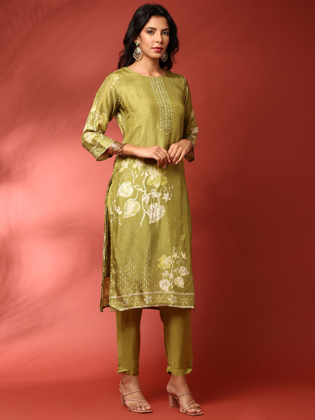 Neerus Green silk embroidered suit set - back view