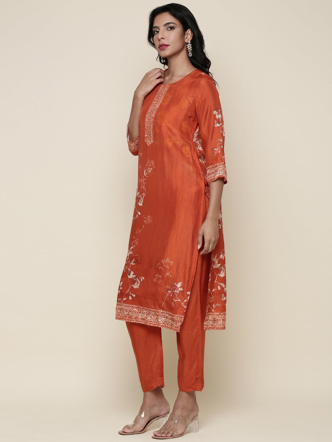 Neerus Orange silk suit set - side view