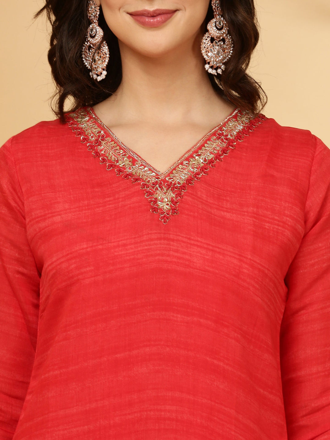 Neerus Red muslin solid suit set - detail view 1