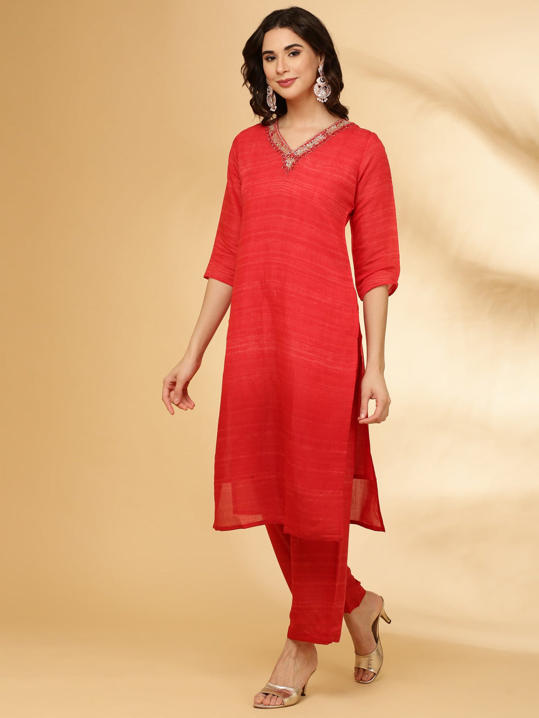 Neerus Red muslin solid suit set - back view