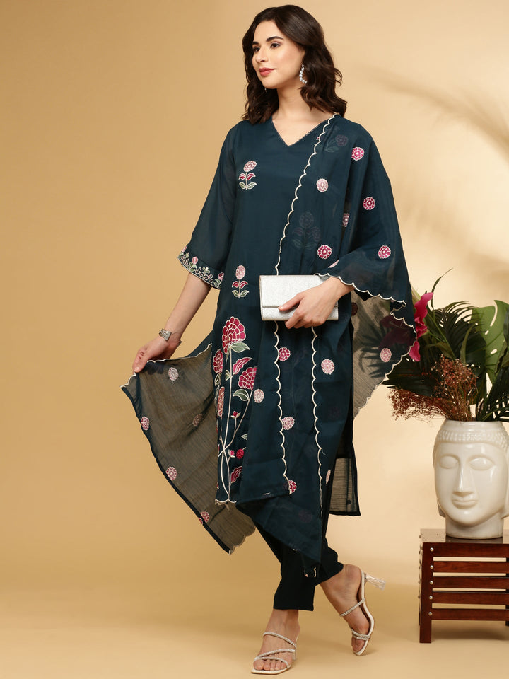 Neerus Blue Silk Embroidered Suit Set - detail view 2