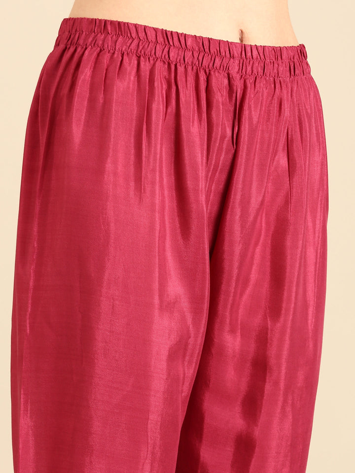 Neerus Pink muslin hand embroidered suit set - detail view 4