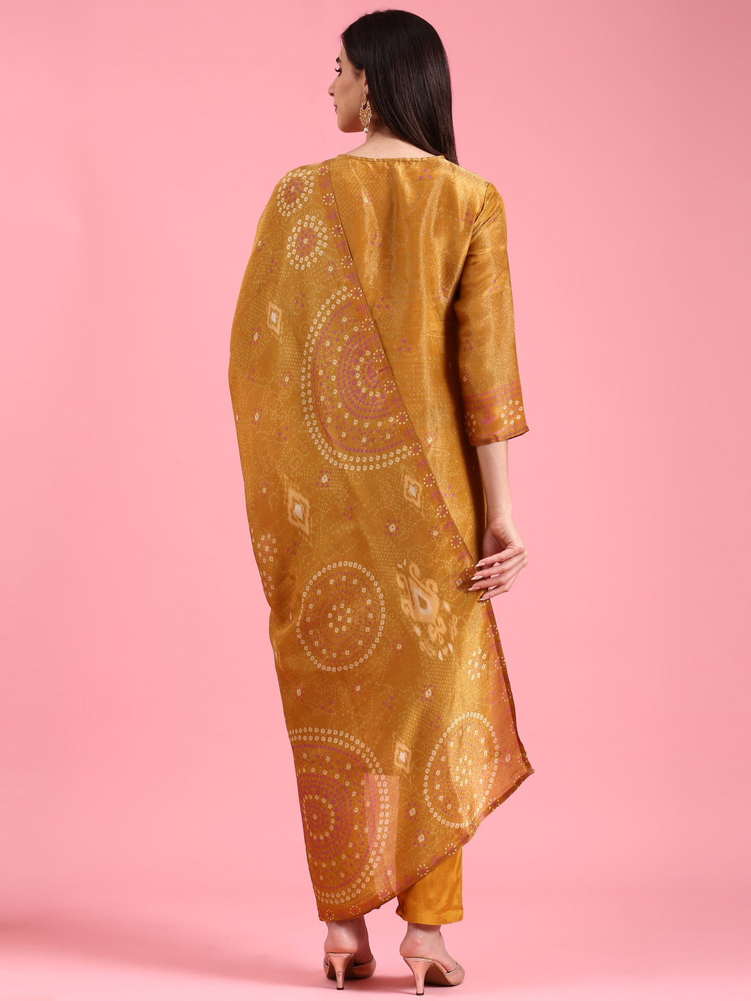 Neerus Yellow tissue embroidered suit set - side view