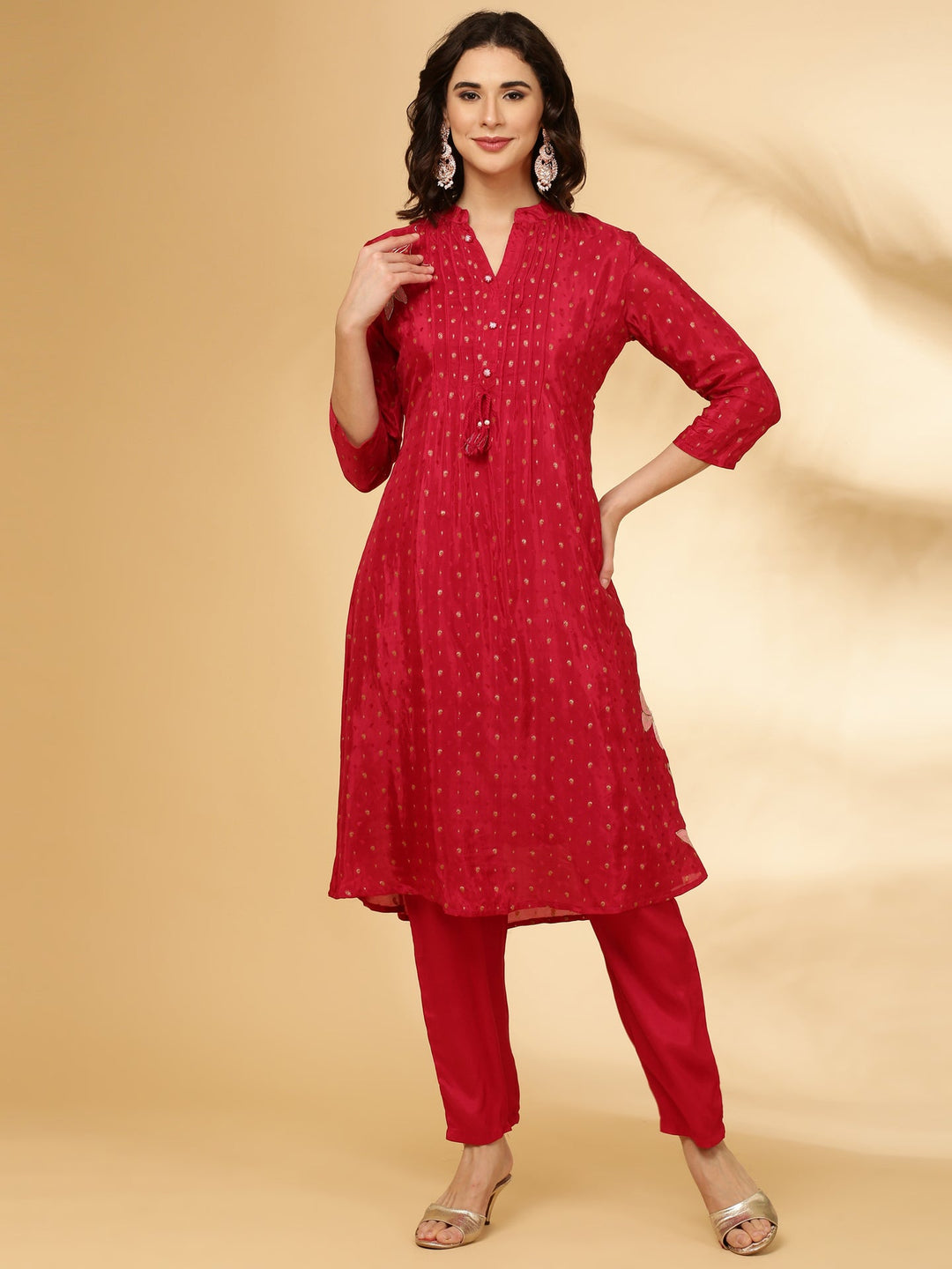 Neerus Pink crepe solid kurta set - front view