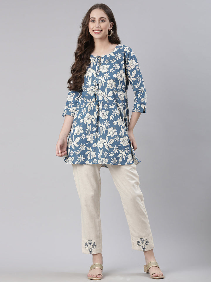 Neerus Blue Casual Printed Kurti with Trousers