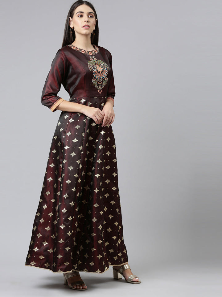 Neerus Brown silk embroidered maxi dress with dupatta - detail view 1