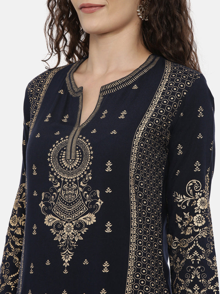 Neerus Blue printed ethnic kurta - detail view 1