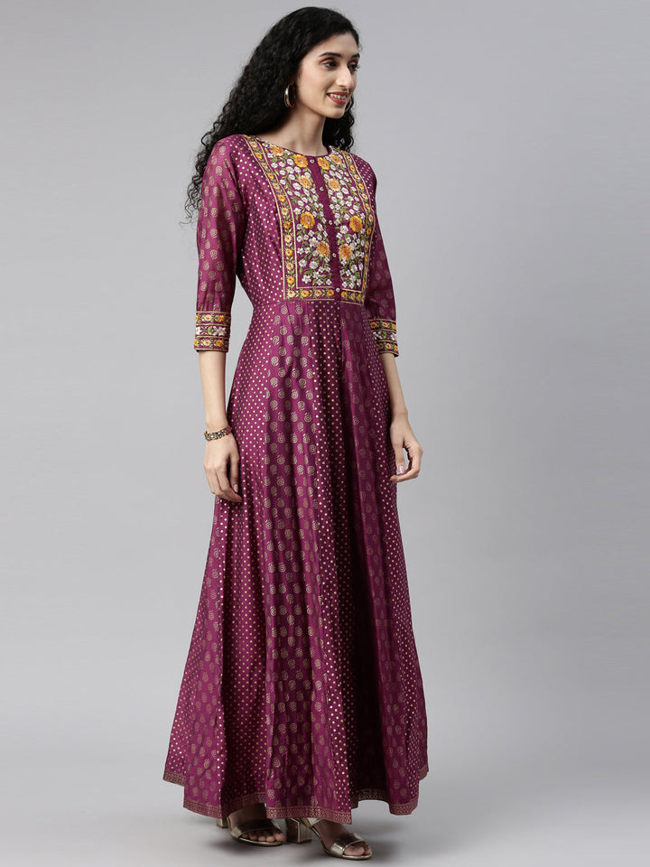Neerus Purple Chanderi printed kurta set - detail view 6