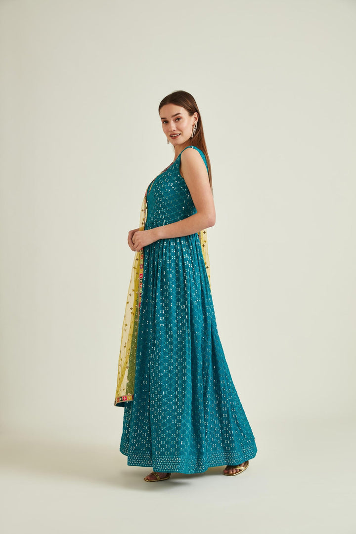 Neerus Green georgette embellished anarkali kurta set - side view