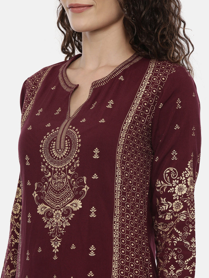 Neerus Maroon rayon printed straight kurta - back view