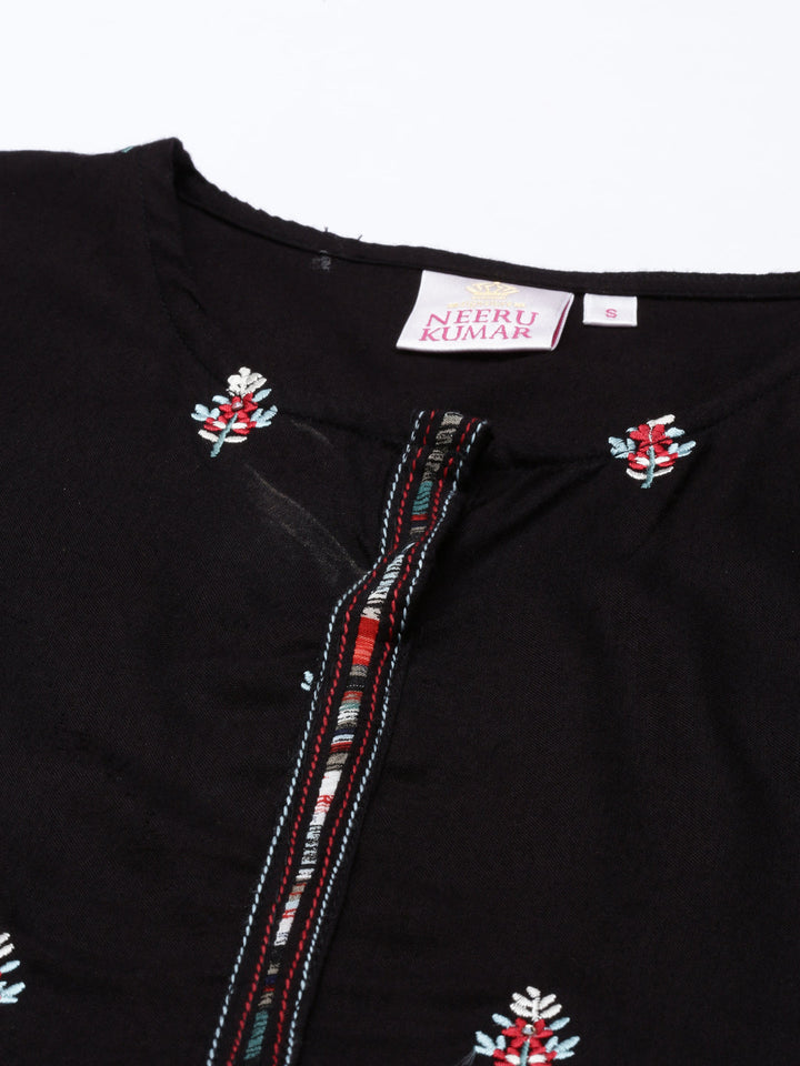 Neerus Black Rayon Thread Embroidered Kurta - detail view 2