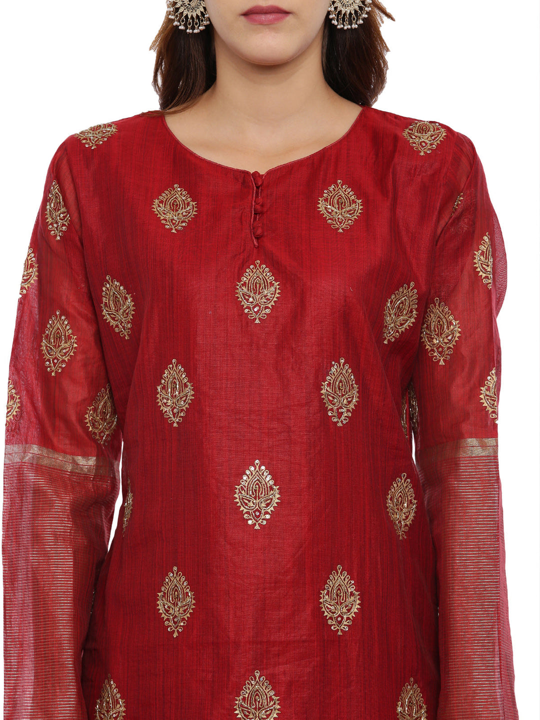 Neerus Maroon embellished kurta set with pant and dupatta - back view