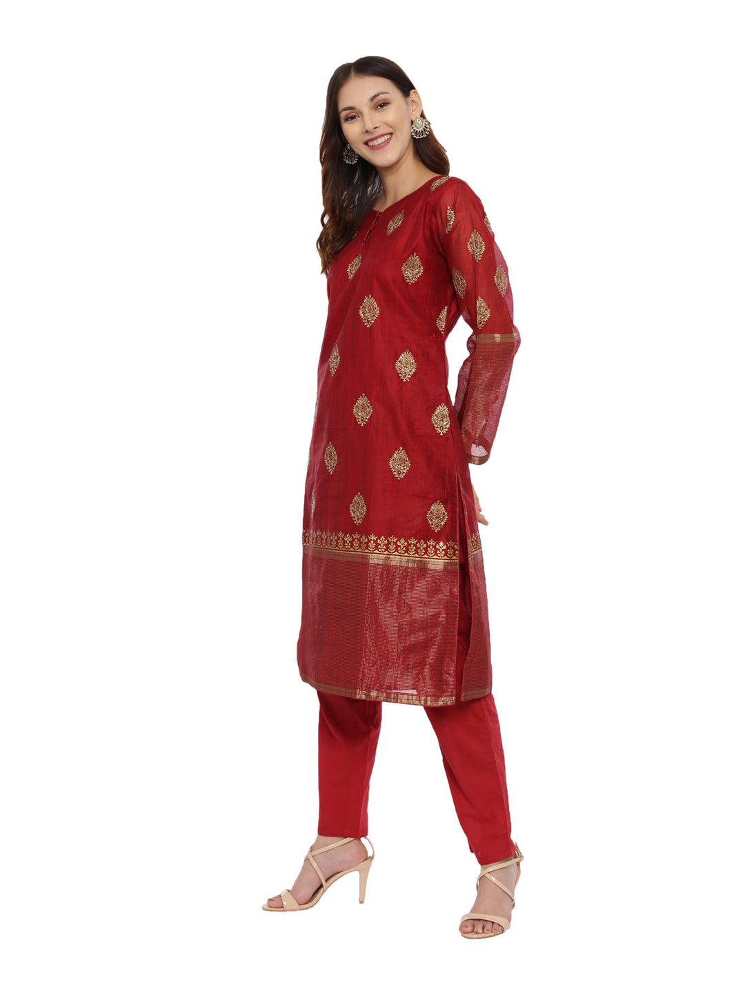 Neerus Maroon embellished kurta set with pant and dupatta - detail view 2