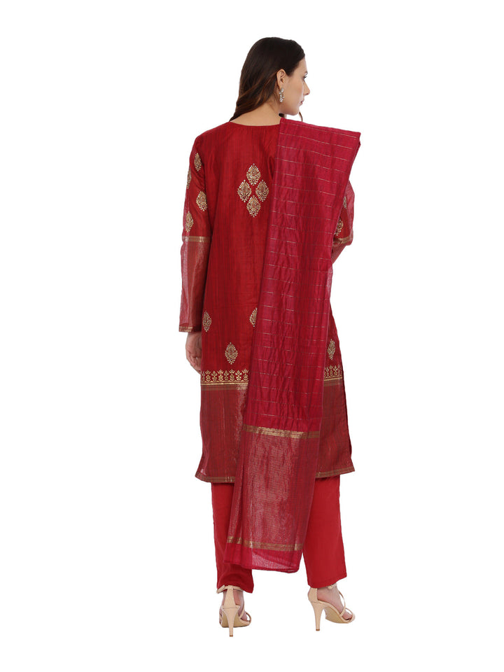 Neerus Maroon embellished kurta set with pant and dupatta - detail view 1