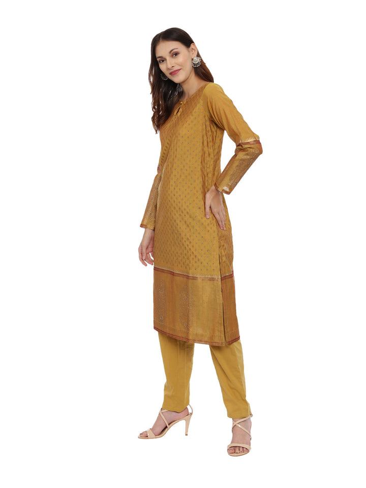 Neerus Yellow cotton printed kurta set - detail view 2