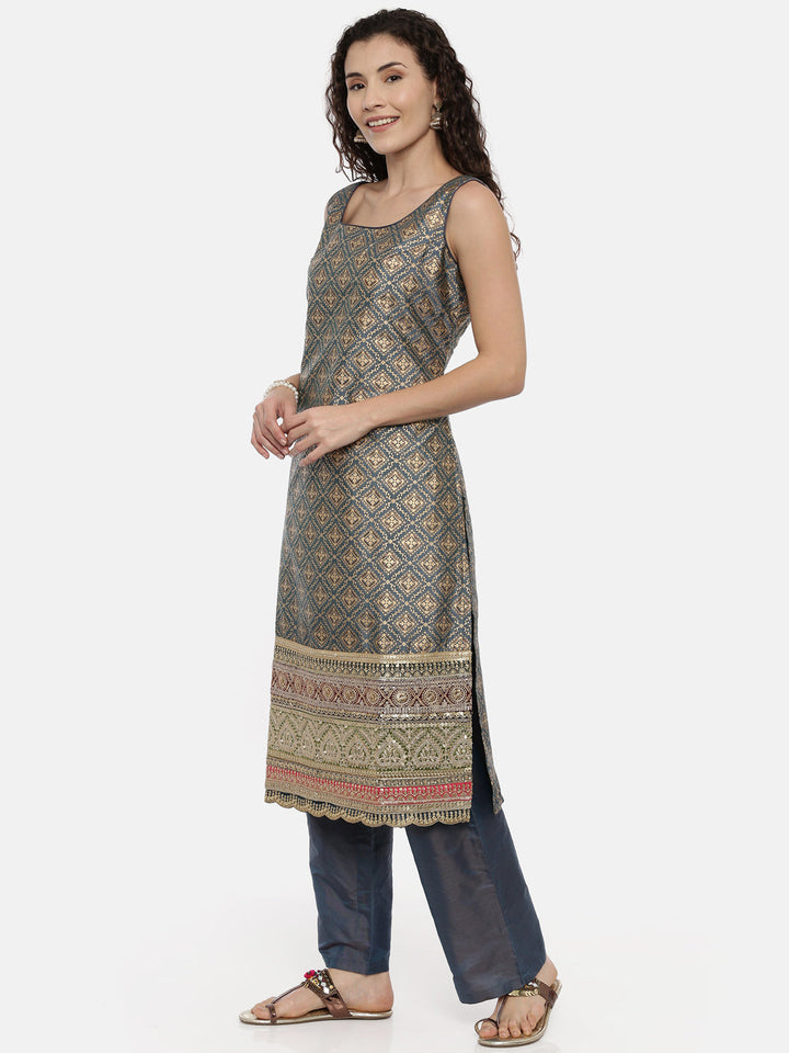 Neerus Green printed suit pant set - back view