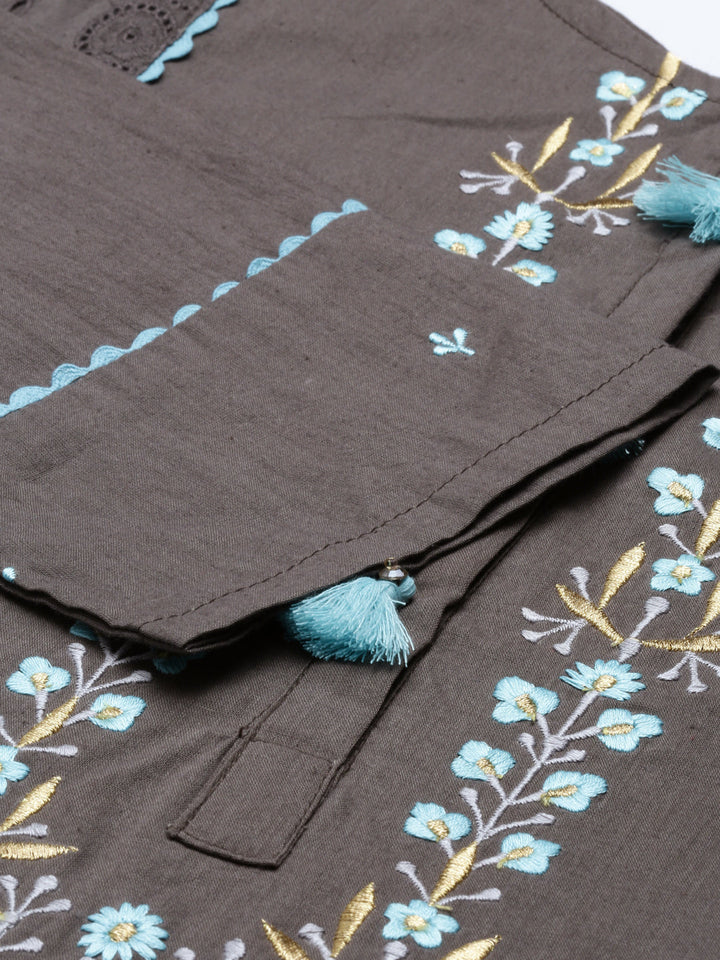 Neerus Grey cotton kurta set - side view
