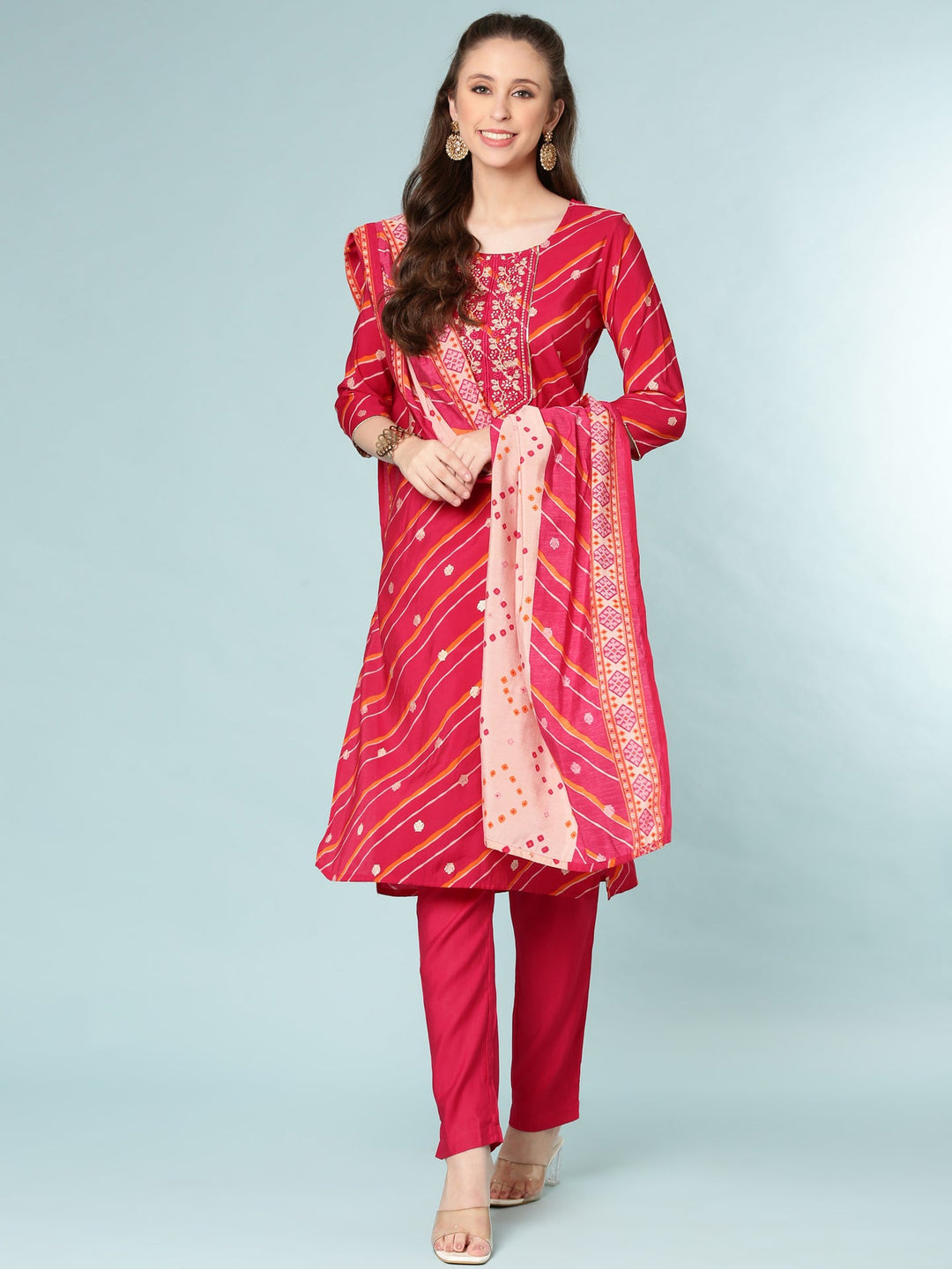 Neerus Pink silk suit set - detail view 2