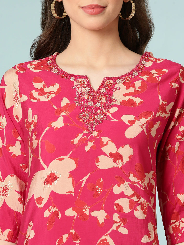 Neerus Pink silk digital printed suit set - detail view 1
