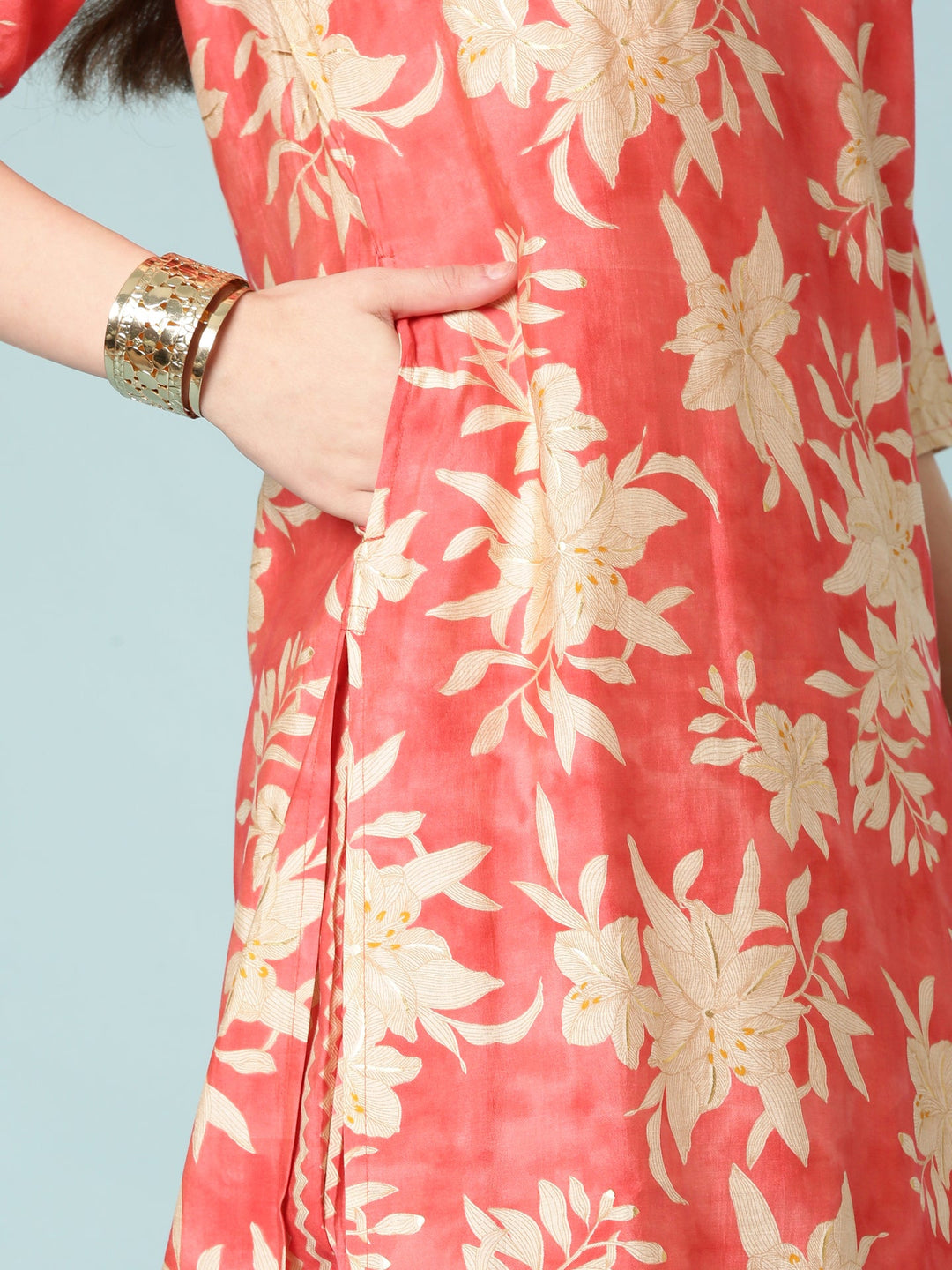 Neerus Yellow silk digital printed suit set - detail view 4