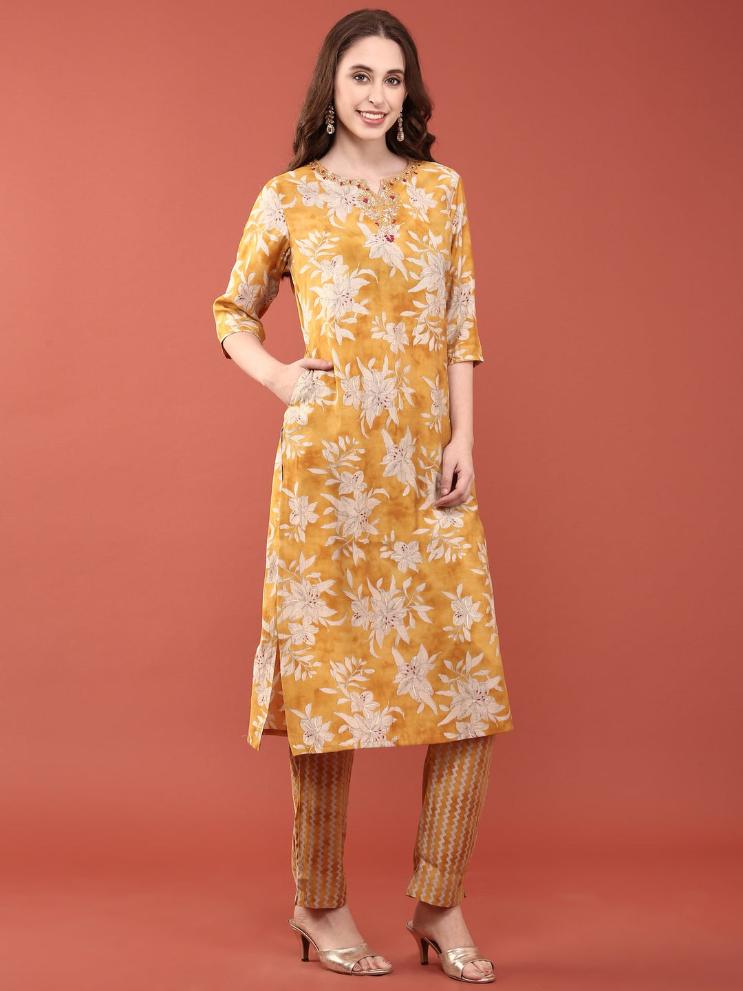 Neerus Yellow silk digital printed suit set - back view