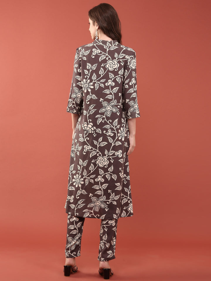 Neerus Purple rayon printed suit set - side view