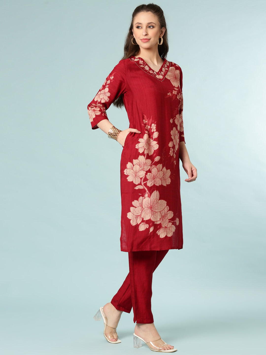 Neerus Maroon viscose rayon floral printed suit set - back view