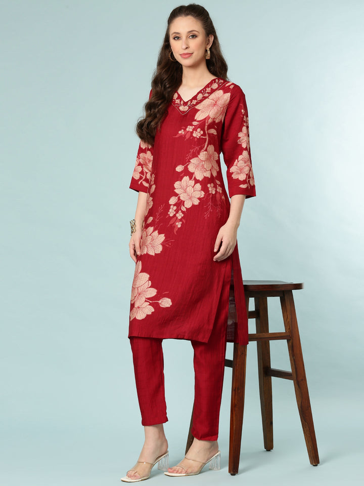 Neerus Maroon viscose rayon floral printed suit set - detail view 2