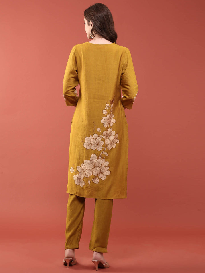 Neerus Green viscose rayon floral printed suit set - side view