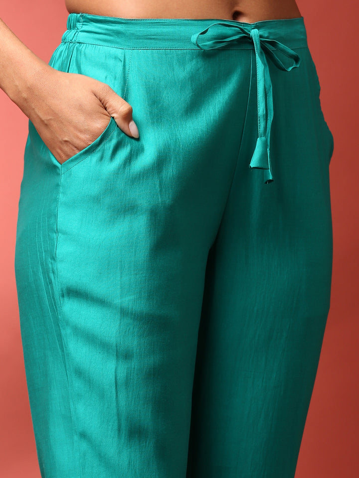 Neerus Green muslin embroidered suit set - detail view 3