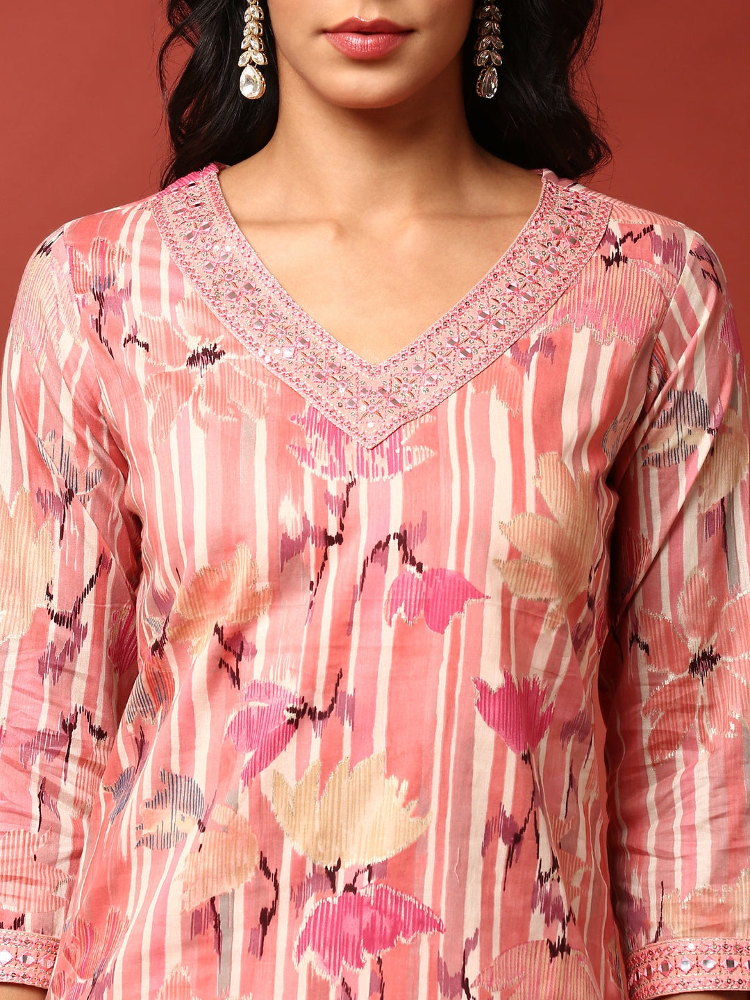 Neerus Orange cotton printed suit set - detail view 1