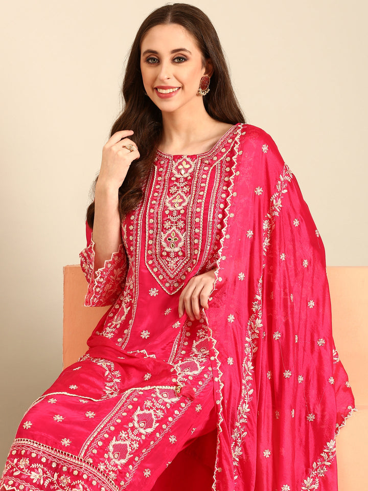 Pink muslin thread embroiderey three piece suit set