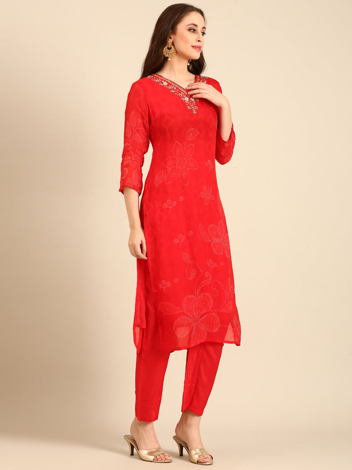 Neerus Red organza embroidered suit set - side view