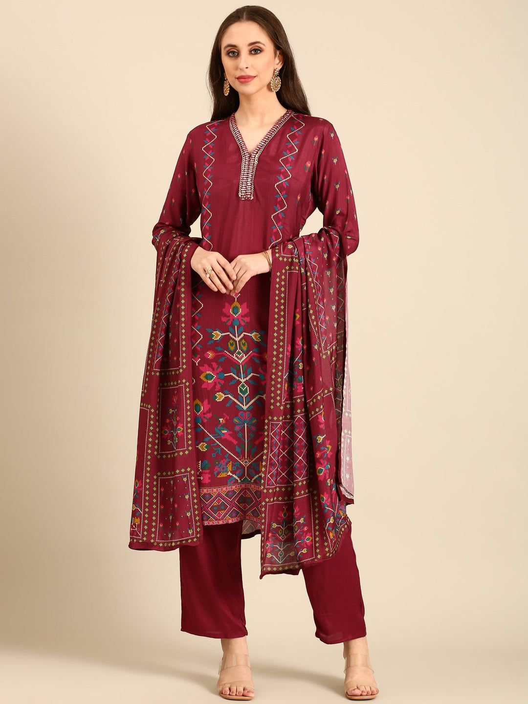 Neerus Maroon muslin digital printed suit set - back view