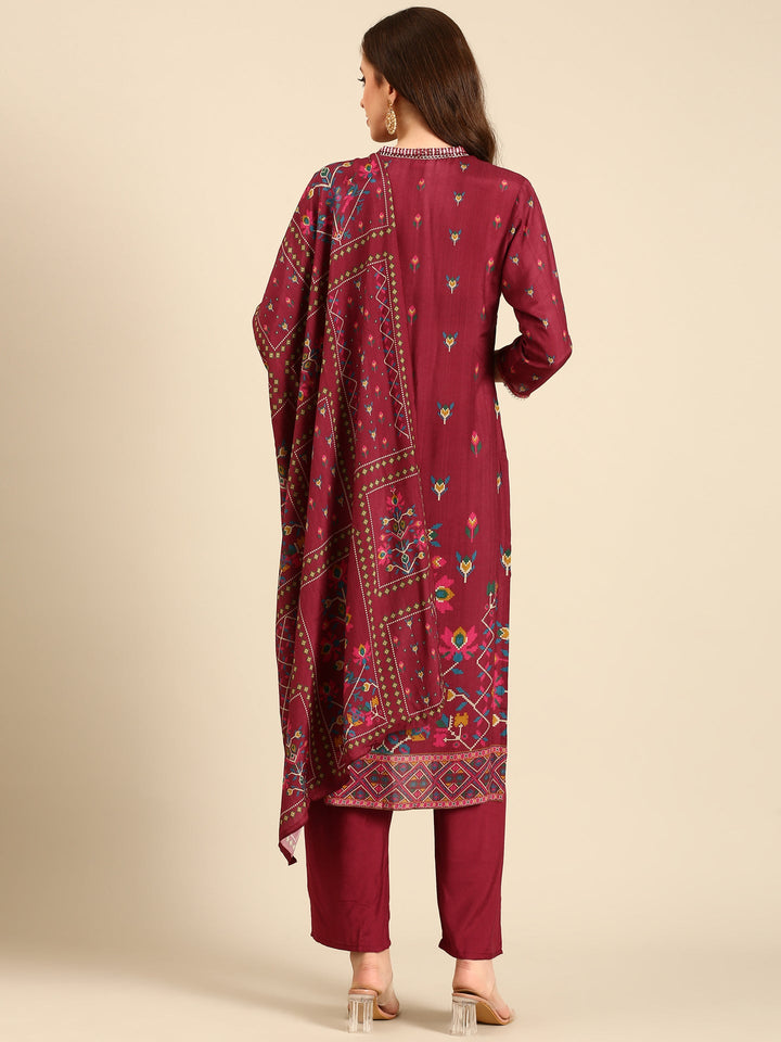 Neerus Maroon muslin digital printed suit set - detail view 1
