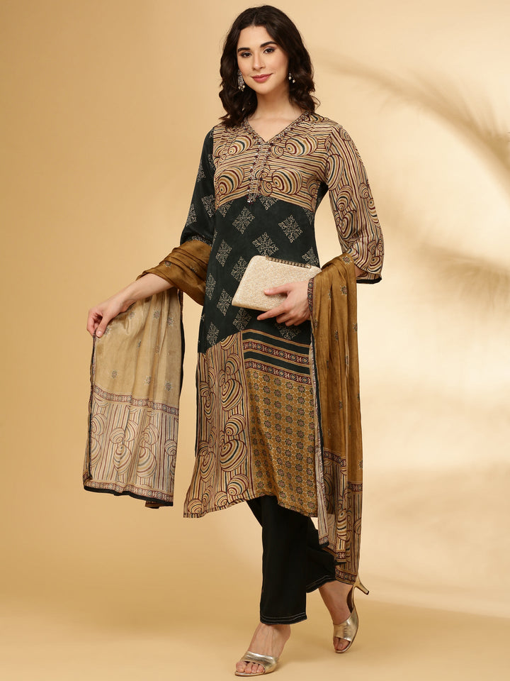 Grey Crepe Printed Three Piece Set