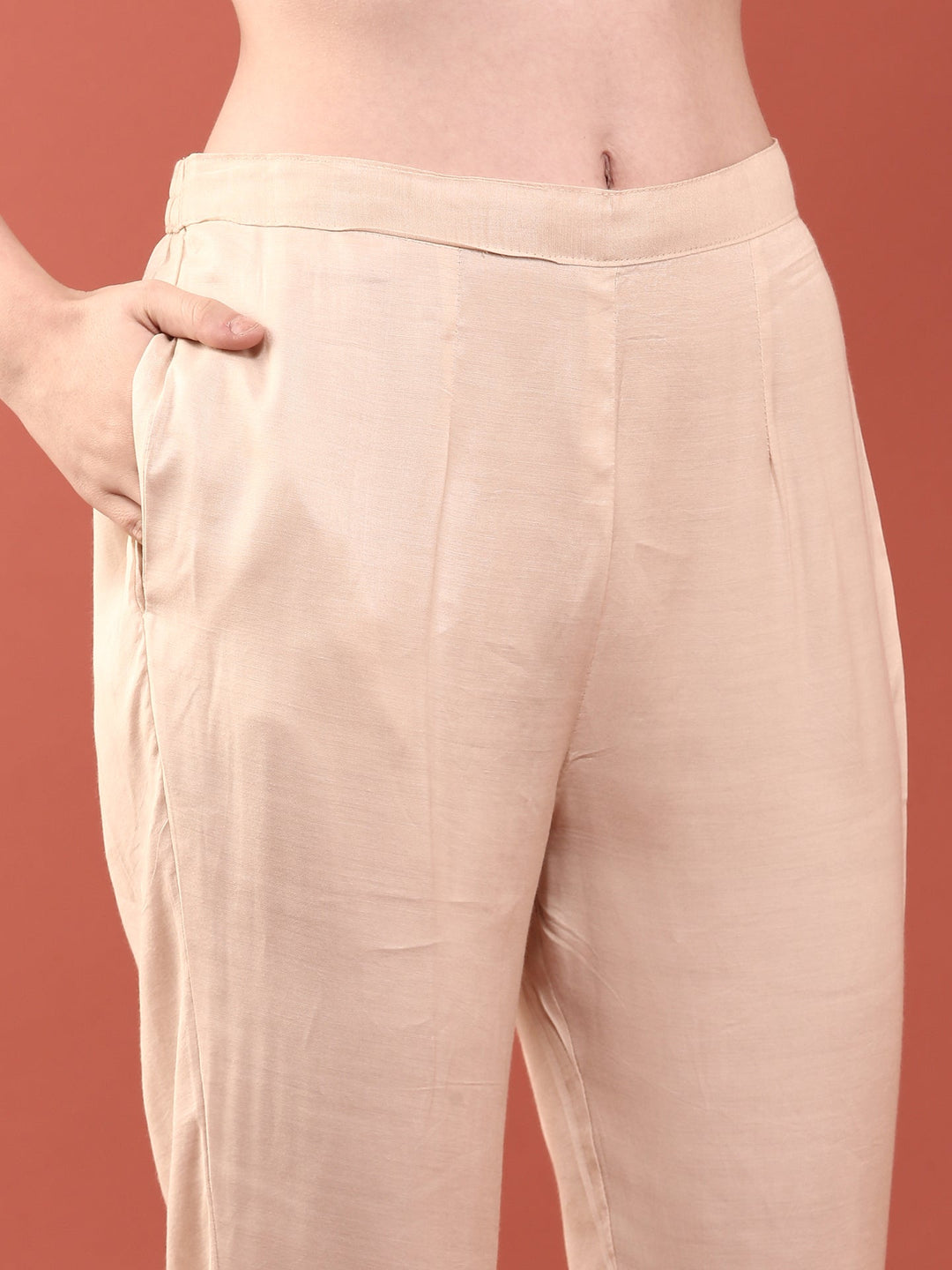Neerus Beige crepe digital printed suit set - detail view 3