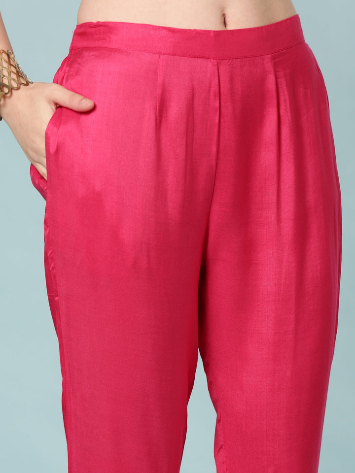 Neerus Pink crepe digital printed suit set - detail view 3