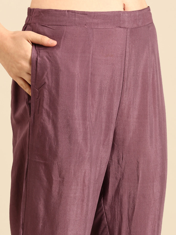 Neerus Purple crepe digital printed suit set - detail view 3