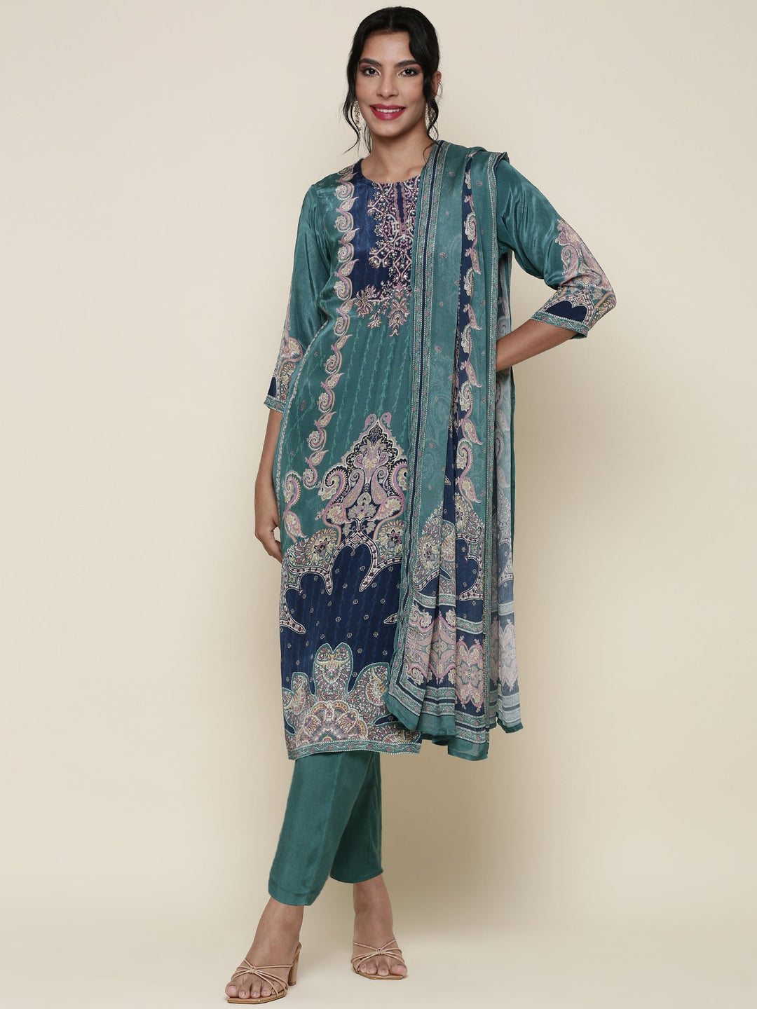 Neerus Green crepe digital printed suit set - front view
