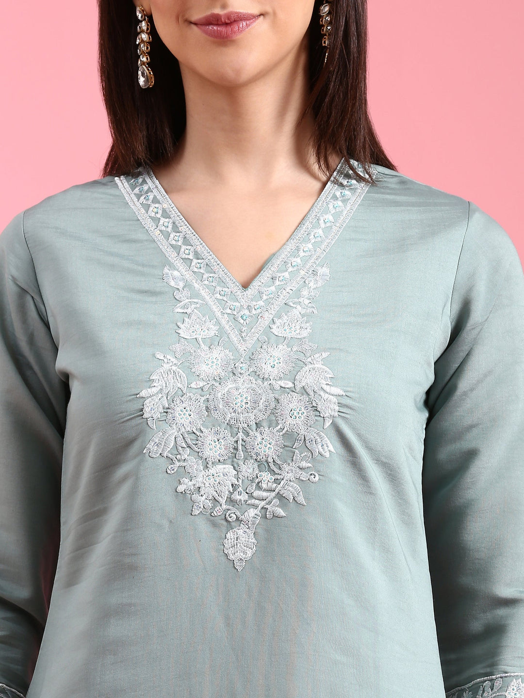Neerus Blue modal embroidered suit set - detail view 1